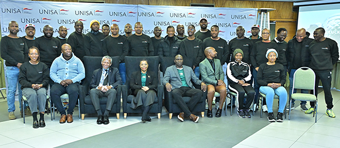 Unisa-marathon-heroes-depart-Comrades-glory-banner.jpg